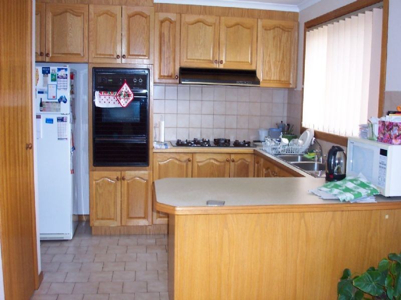 23a Pickworth Drive, Mill Park VIC 3082