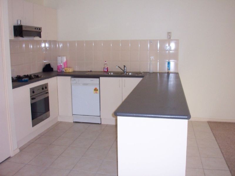 43/292 McKimmies Road, Mill Park VIC 3082