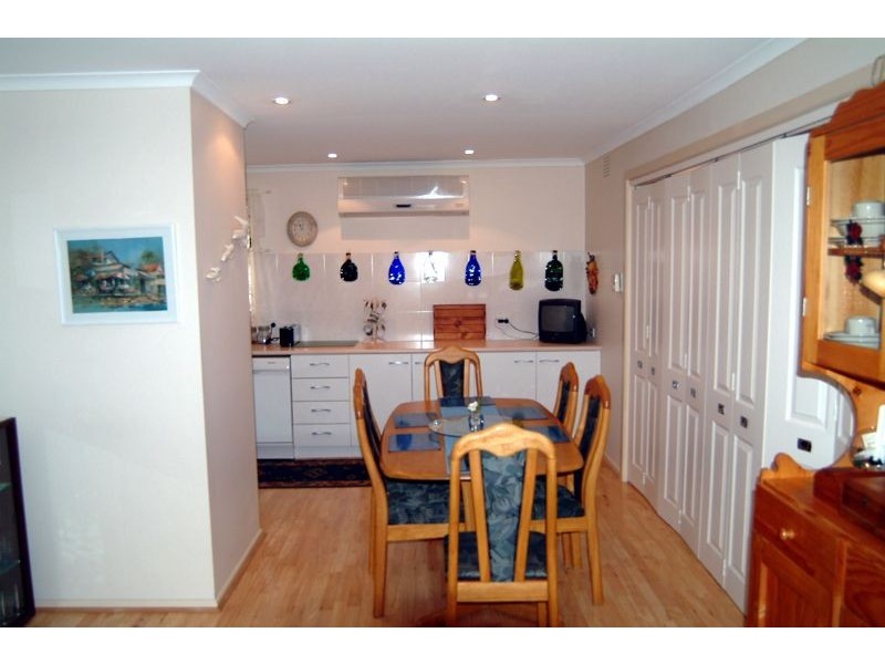 28 Catalina Drive, Thomastown VIC 3074