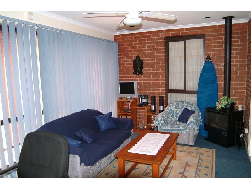 28 Catalina Drive, Thomastown VIC 3074