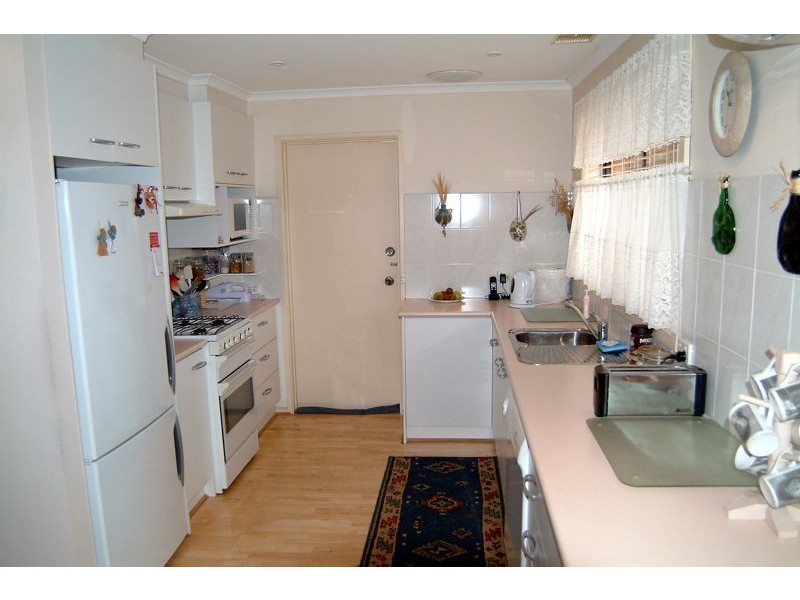 28 Catalina Drive, Thomastown VIC 3074