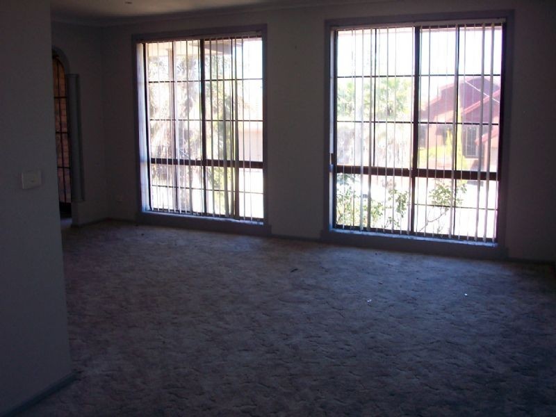 12 Dorrington Court, Mill Park VIC 3082