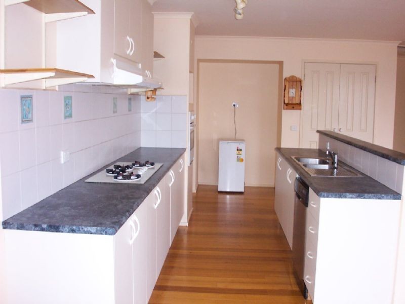 6 Bundy Place, Mill Park VIC 3082