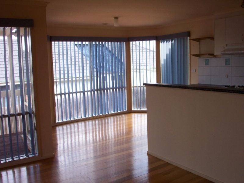 6 Bundy Place, Mill Park VIC 3082