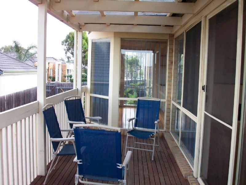 6 Bundy Place, Mill Park VIC 3082