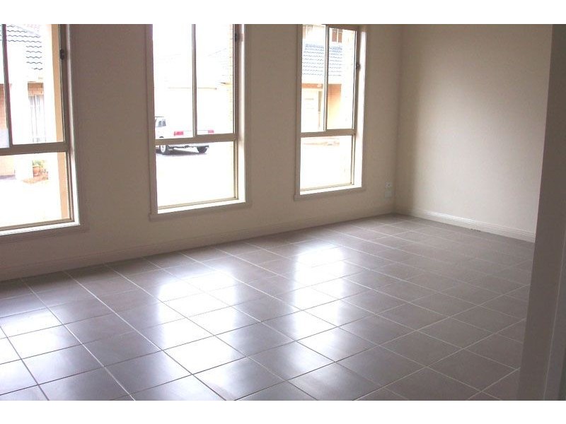 10/45 Ancona Drive, Mill Park VIC 3082