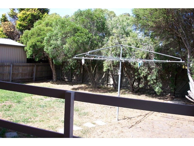 33 Jasmine Drive, Mill Park VIC 3082