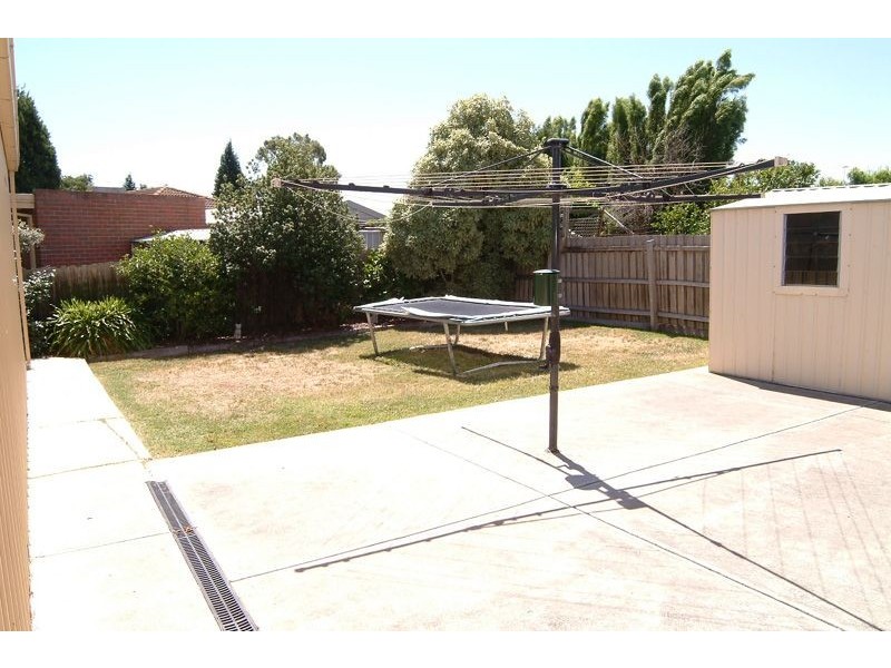 225 Betula Avenue, Mill Park VIC 3082