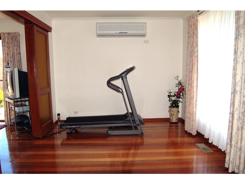 30 Marshall Drive, Mill Park VIC 3082