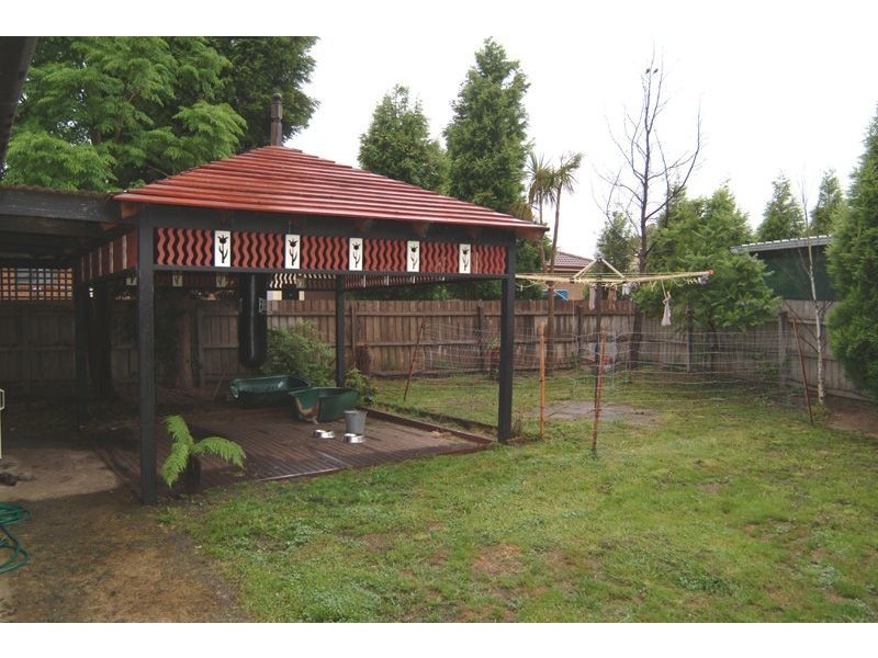 2 Nagle Court, Mill Park VIC 3082