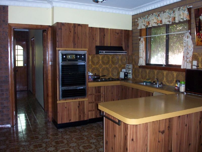 96 Dunne Street, Kingsbury VIC 3083