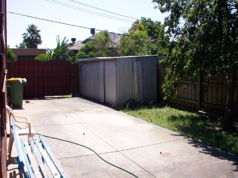 96 Dunne Street, Kingsbury VIC 3083