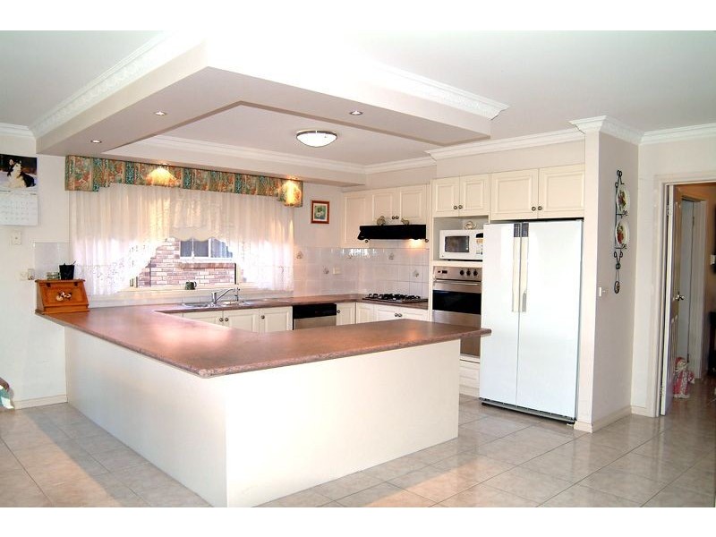 80 Blossom Park Drive, Mill Park VIC 3082