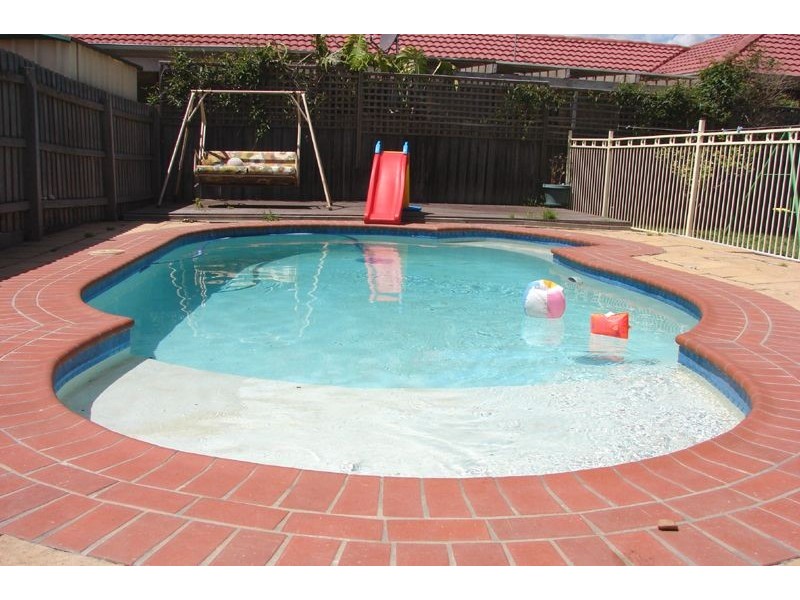 6 Stanley Jones Drive, South Morang VIC 3752