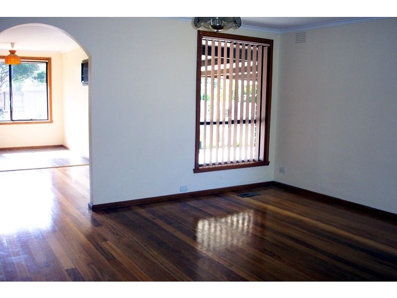 71 Freeman Crescent, Mill Park VIC 3082