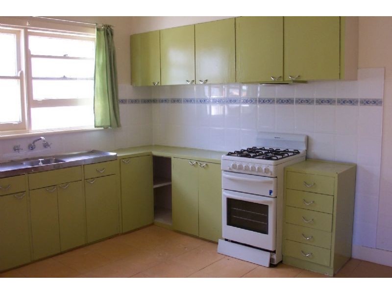 4 Lunnette Avenue, Preston VIC 3072