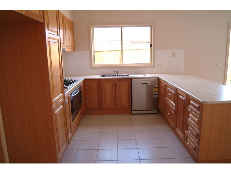 4 Myrnong Court, South Morang VIC 3752