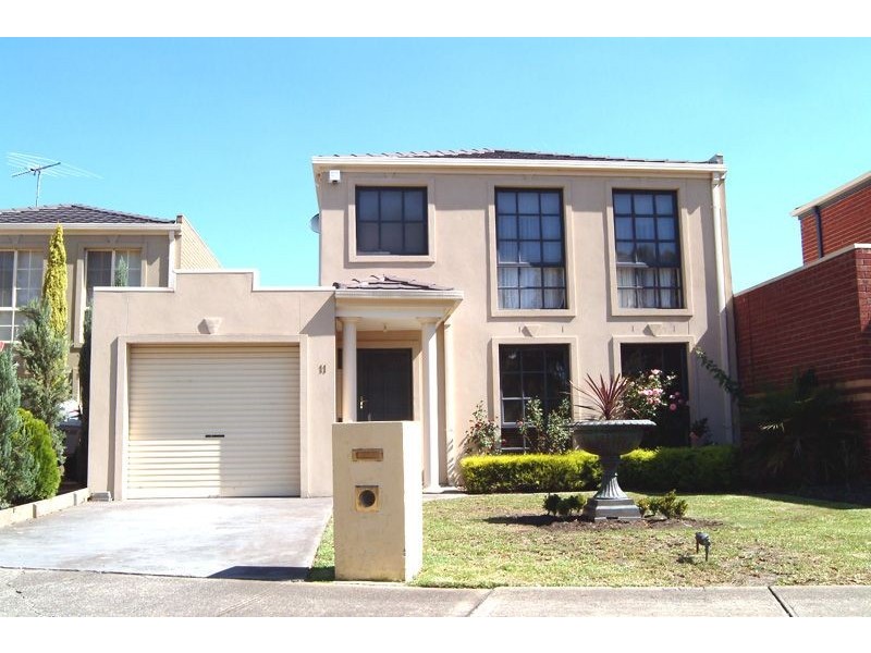 11 Island Place, Mill Park VIC 3082