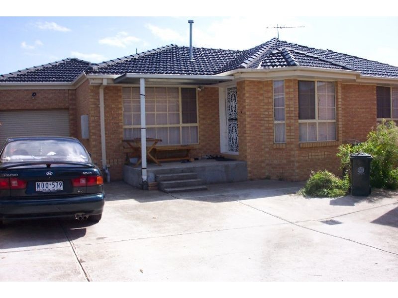 2/4 Anderson Street, Lalor VIC 3075