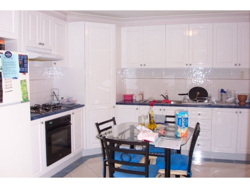 2/4 Anderson Street, Lalor VIC 3075