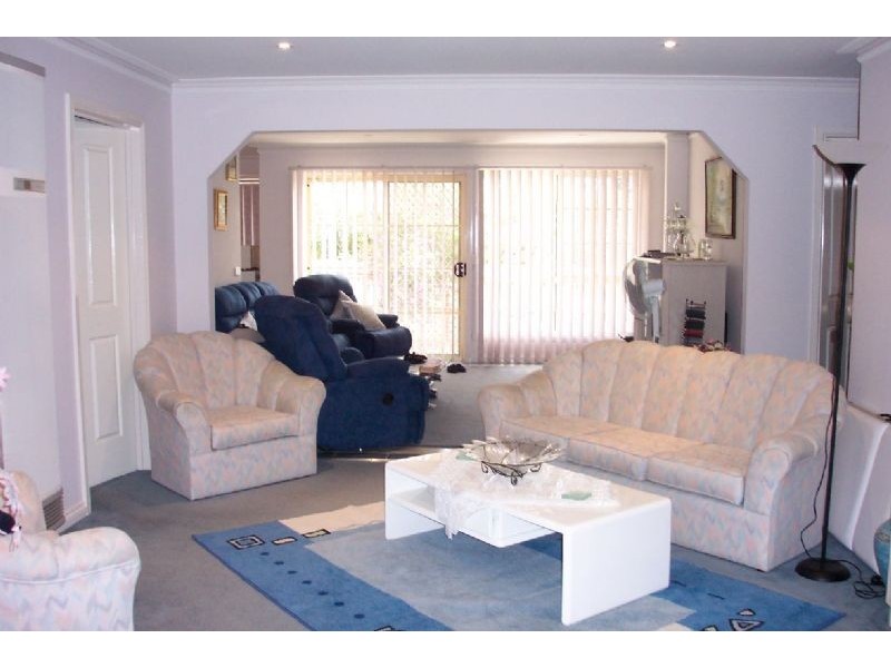 2/4 Anderson Street, Lalor VIC 3075