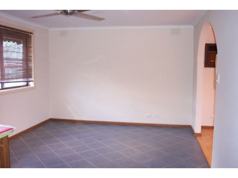 65 Freeman Crescent, Mill Park VIC 3082