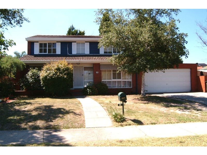 90 Buckmaster Drive, Mill Park VIC 3082