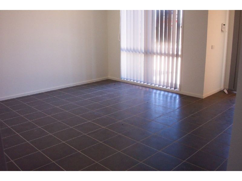 24  Rosemont Rise, Melton West VIC 3337