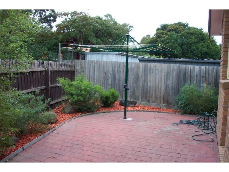 1 Redcraze Rise, Mill Park VIC 3082