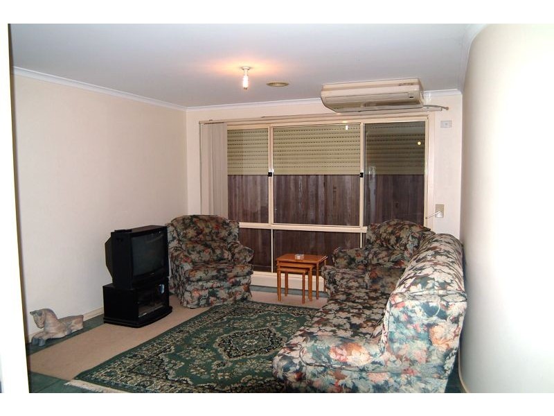 24 Carroll Crescent, Mill Park VIC 3082