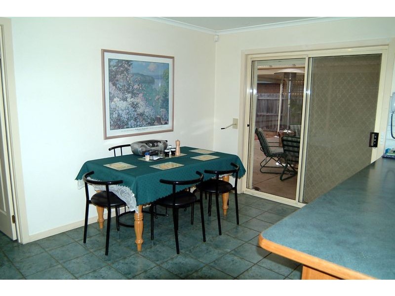 24 Carroll Crescent, Mill Park VIC 3082