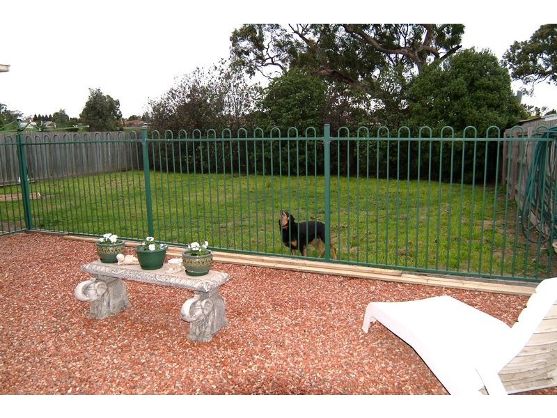 24 Carroll Crescent, Mill Park VIC 3082