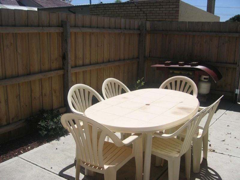 231A Military Road, Avondale Heights VIC 3034