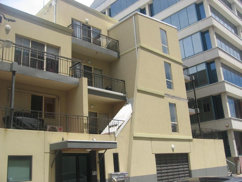 4/3 Young Street, Moonee Ponds VIC 3039