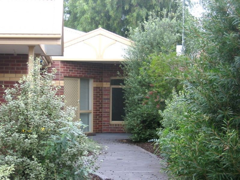 5/10 Napier Crescent, Essendon VIC 3040