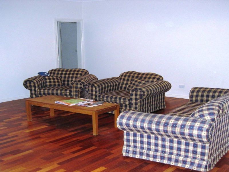 5/10 Napier Crescent, Essendon VIC 3040