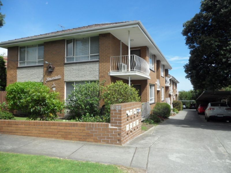 8/3 Flower Street, Essendon VIC 3040