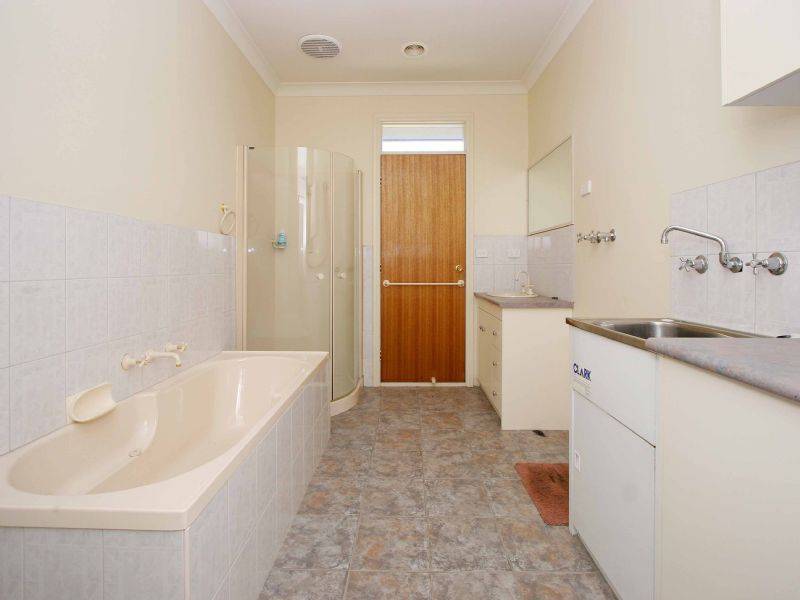 117 Mascoma Street, Strathmore VIC 3041