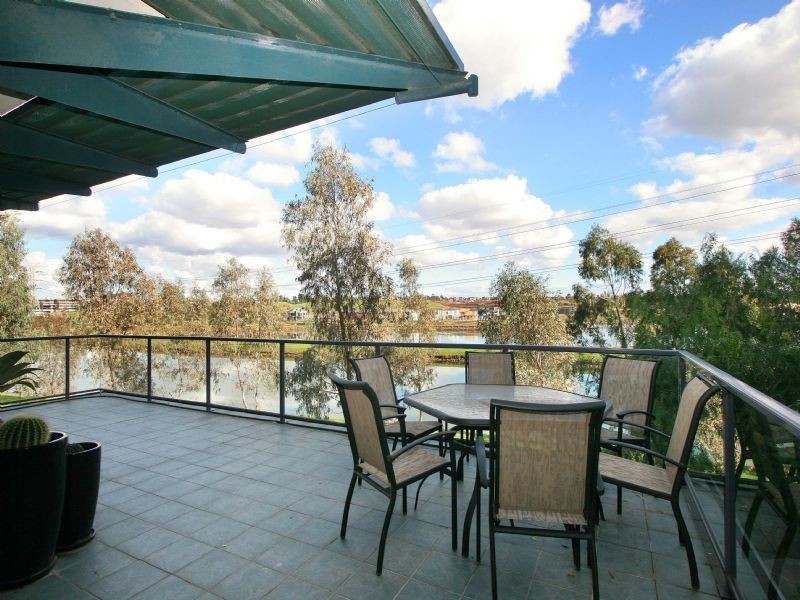 1/33 Fisher Parade, Ascot Vale VIC 3032