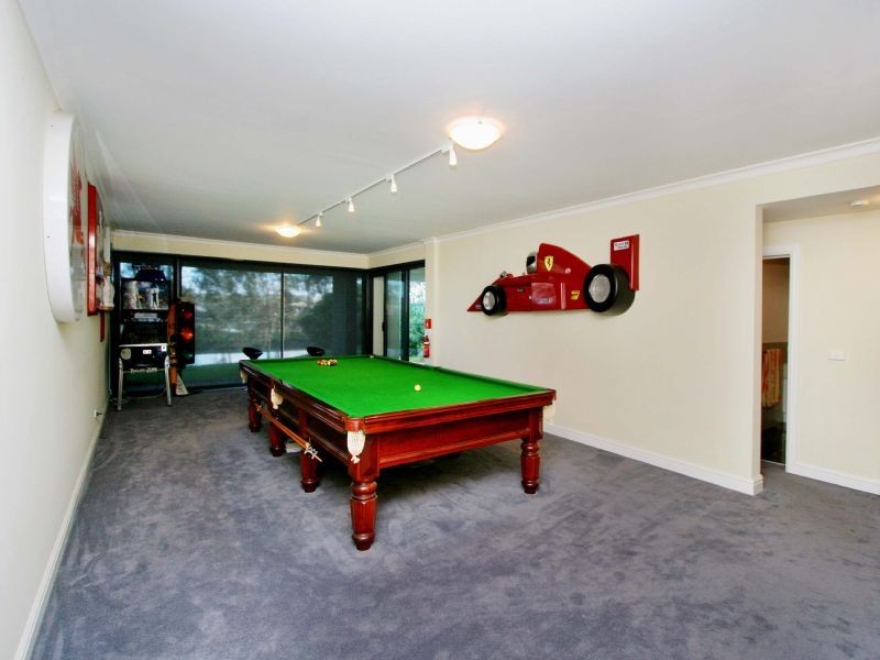 1/33 Fisher Parade, Ascot Vale VIC 3032