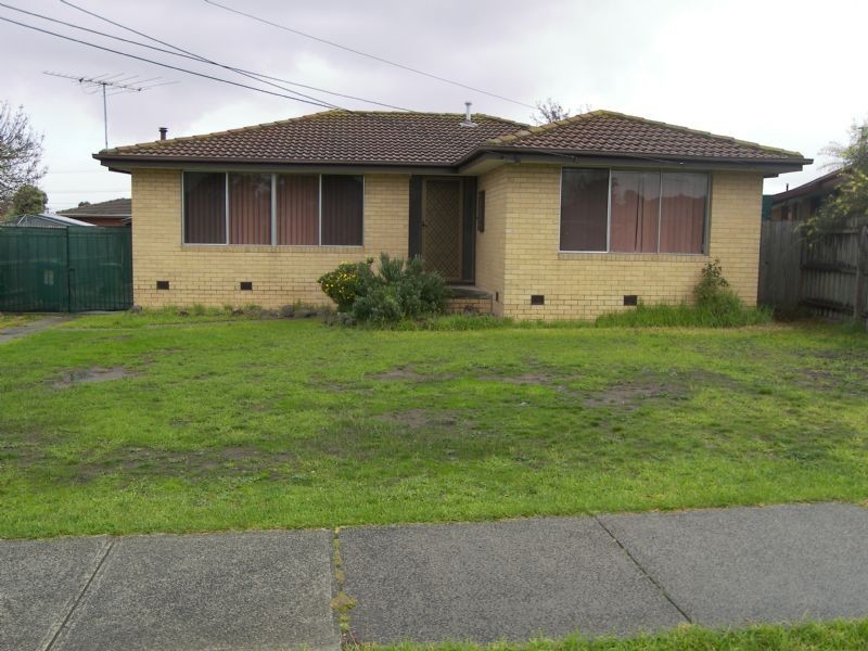 68 South Circular Rd, Gladstone Park VIC 3043