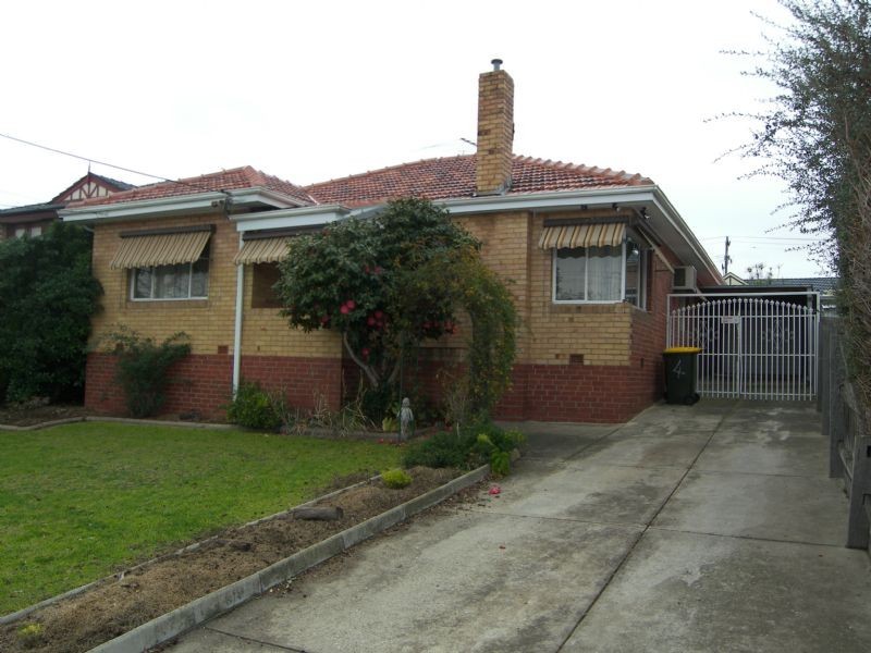 4 Deakin Street, Essendon VIC 3040
