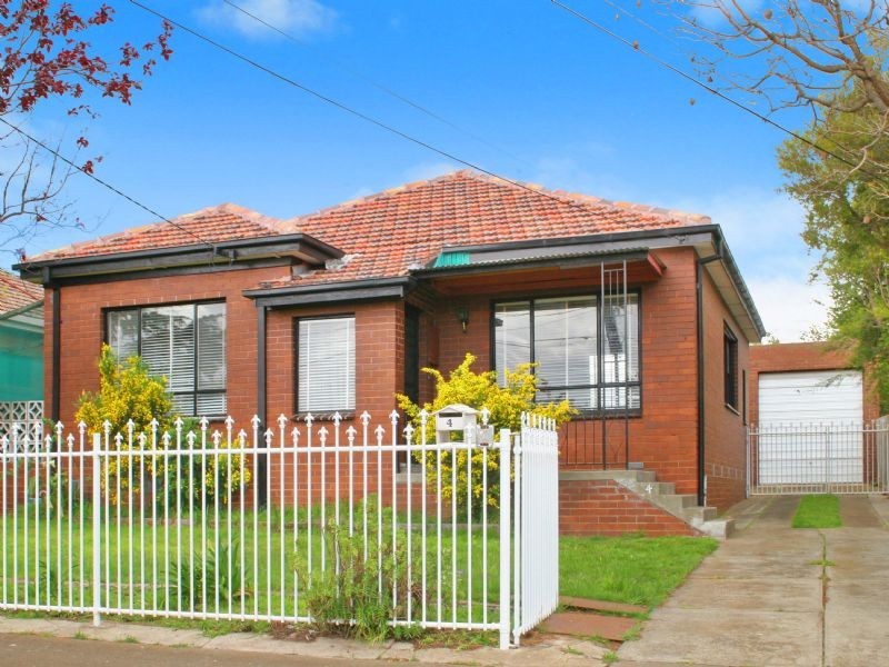 4 Ogilvie Street, Essendon VIC 3040