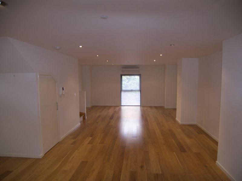 4/21 Ascot Vale Road, Flemington VIC 3031