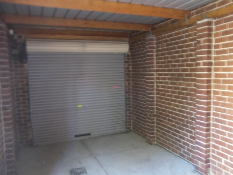 2/106 Roseberry Street, Ascot Vale VIC 3032