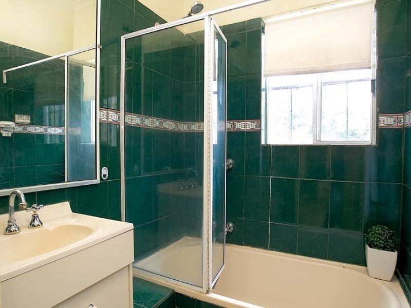 200 Pin Oak Cresent, Flemington VIC 3031