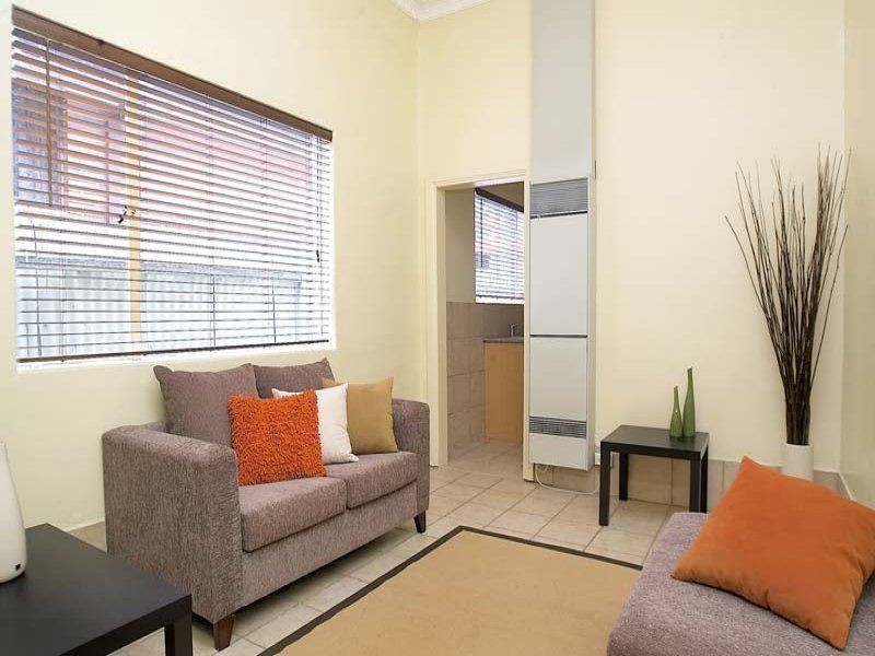 200 Pin Oak Cresent, Flemington VIC 3031