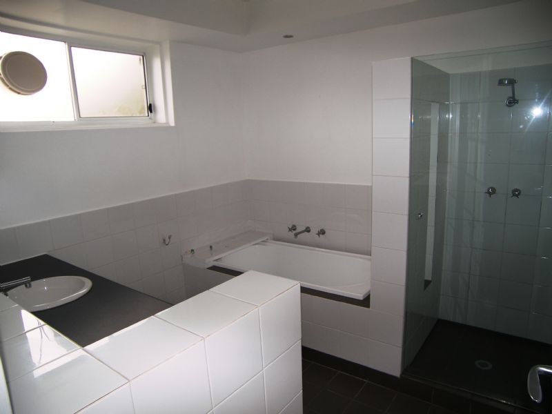 1/3 Lennox Street, Moonee Ponds VIC 3039