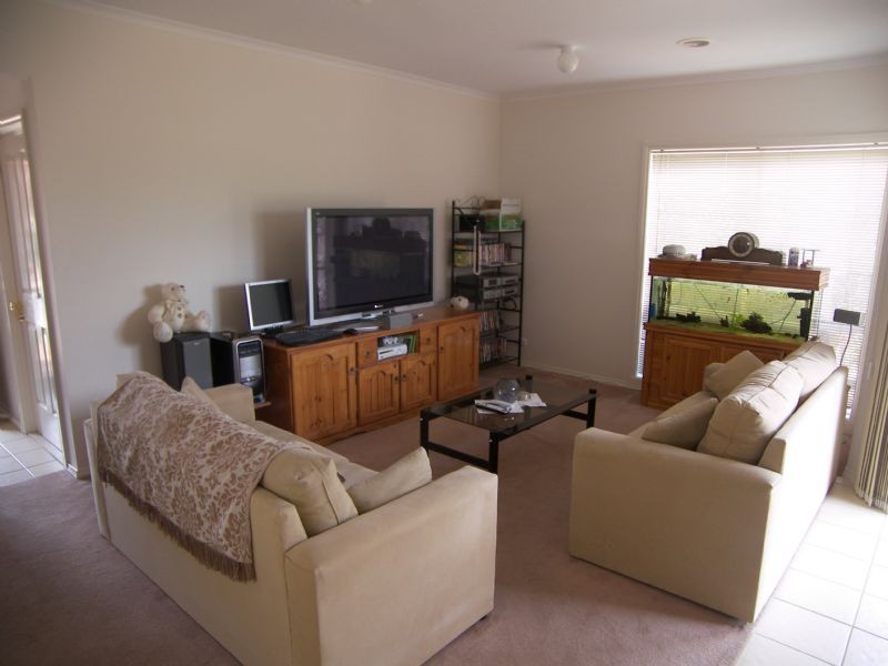 15 Wattletree Drive, Taylors Hill VIC 3037