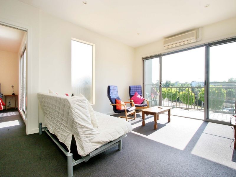18/42-50 Napier Crescent , Essendon VIC 3040